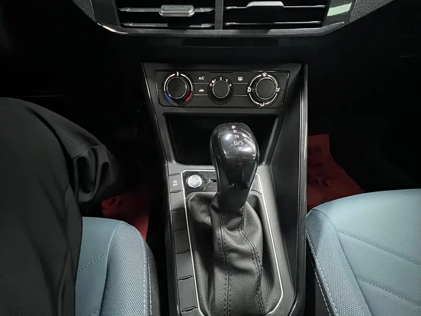 Volkswagen Lavida 2023 New Trend 1.5L Auto Aspiration Edition фото 17