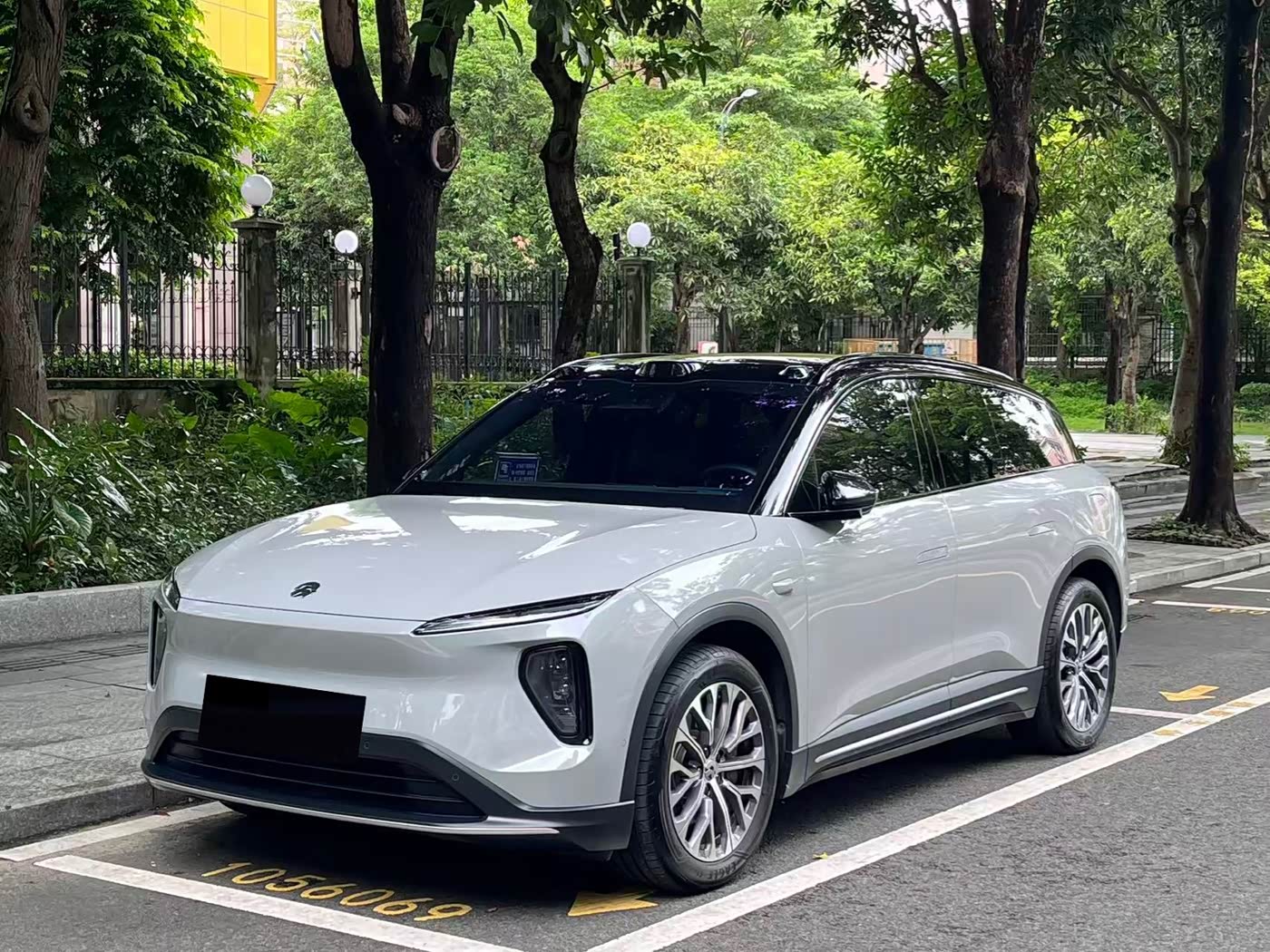 NIO ES6