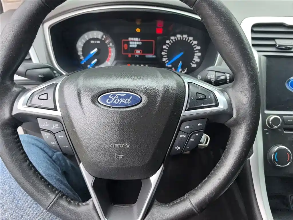 Фото 3 - Ford Mondeo