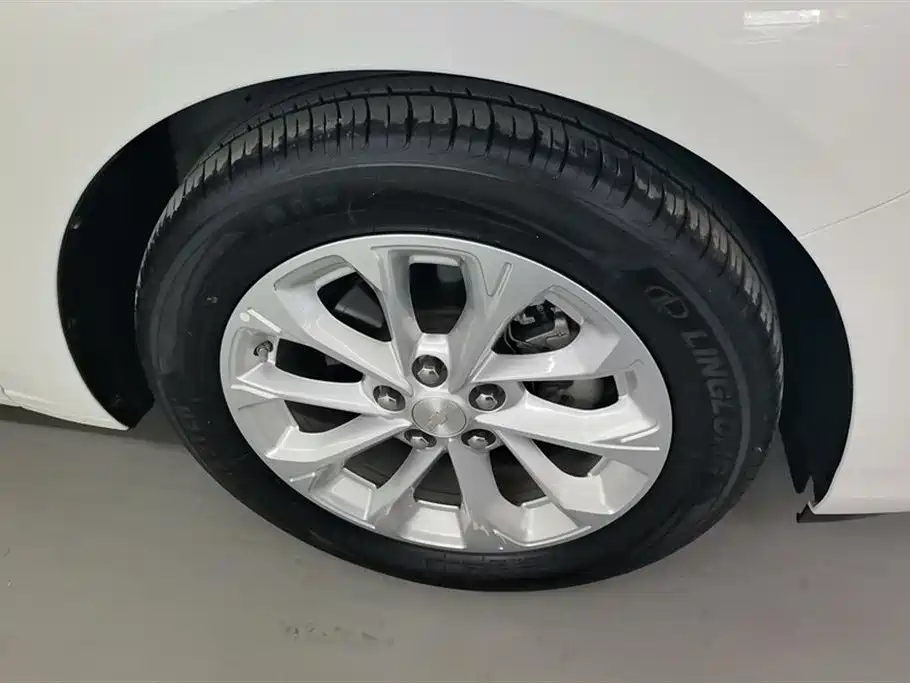 Chevrolet Monza 2023 1.5L Dual-Clutch Enjoyment Edition фото 6
