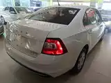 Фото 7 - Škoda Rapid