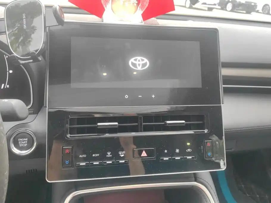 Toyota Avalon 2024 Model 2.0L Progressive Edition фото 13