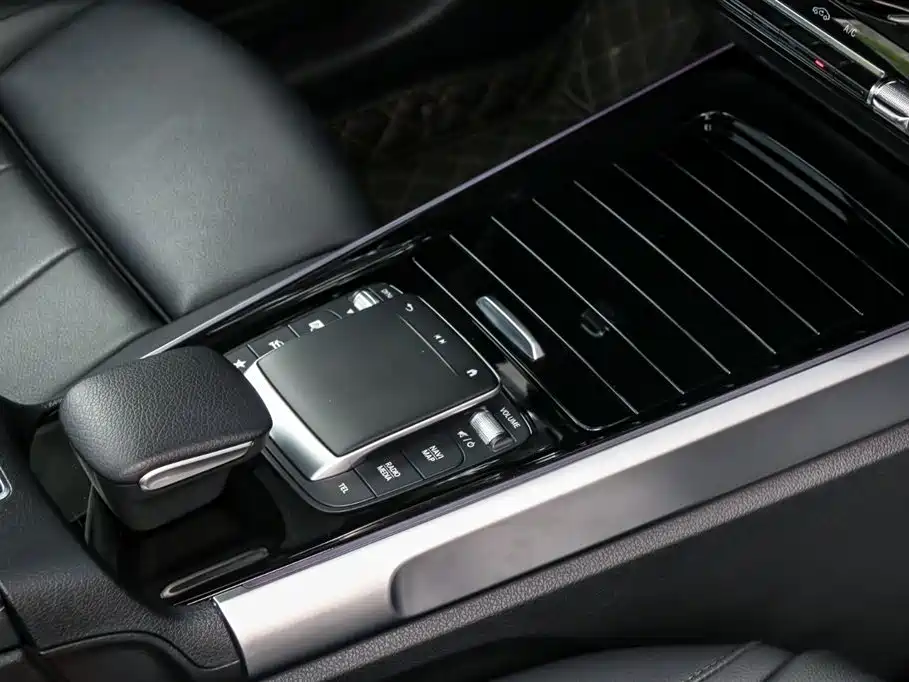 Mercedes-Benz GLB 2022 Model GLB 200 Dynamic Edition фото 10