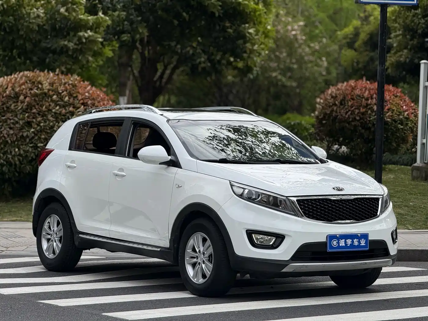 Kia Sportage 2016 2.0L Automatic 2WD GL фото 3