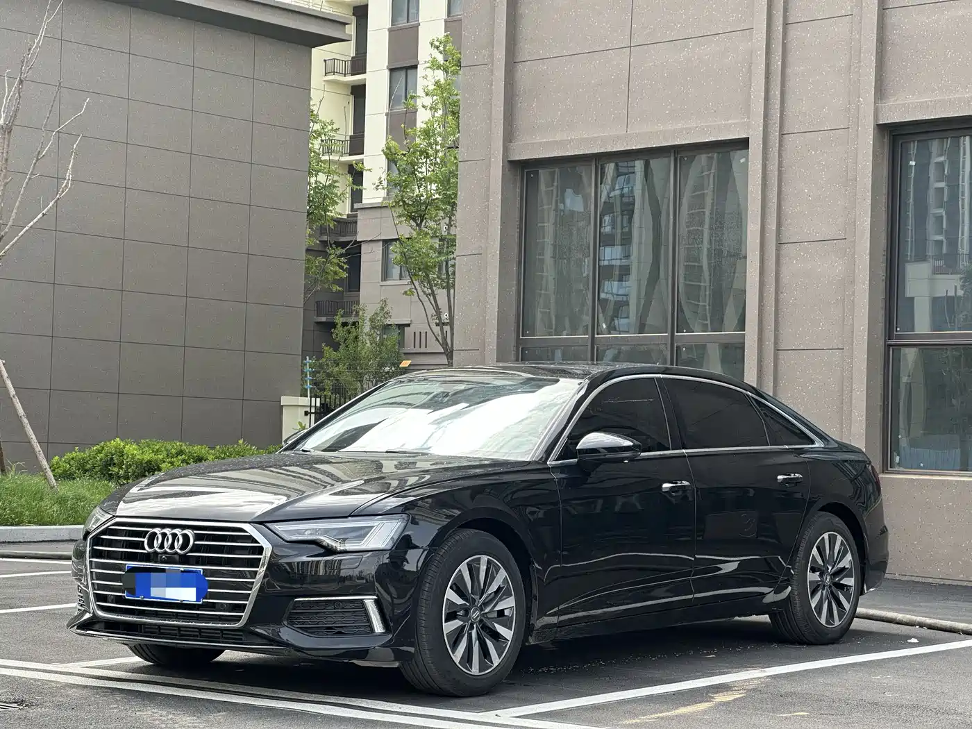 Audi A6L 2021 45 TFSI Exclusive Elegance фото 3