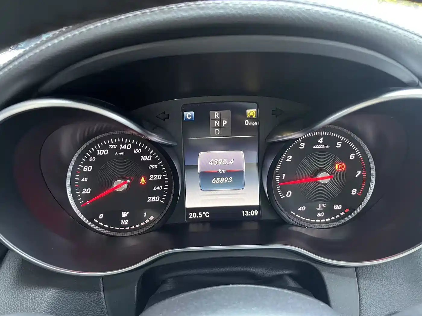 Mercedes-Benz GLC 2016 GLC 300 4MATIC Dynamic фото 10