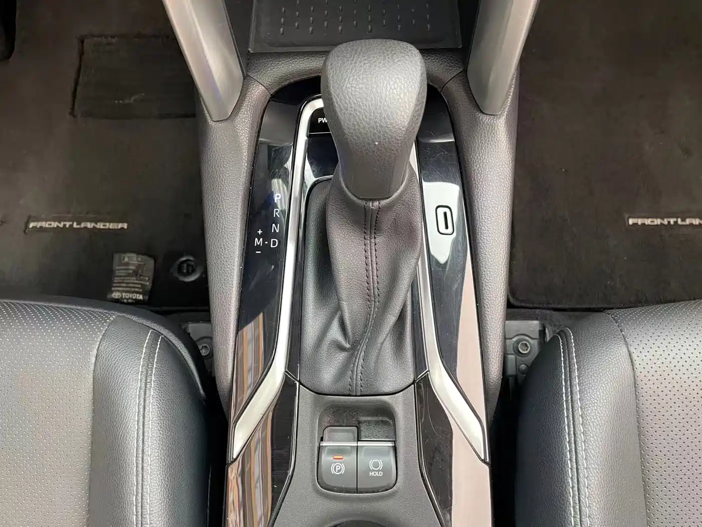 Toyota Frontlander 2022 2022 2.0L CVT Luxury PLUS Edition