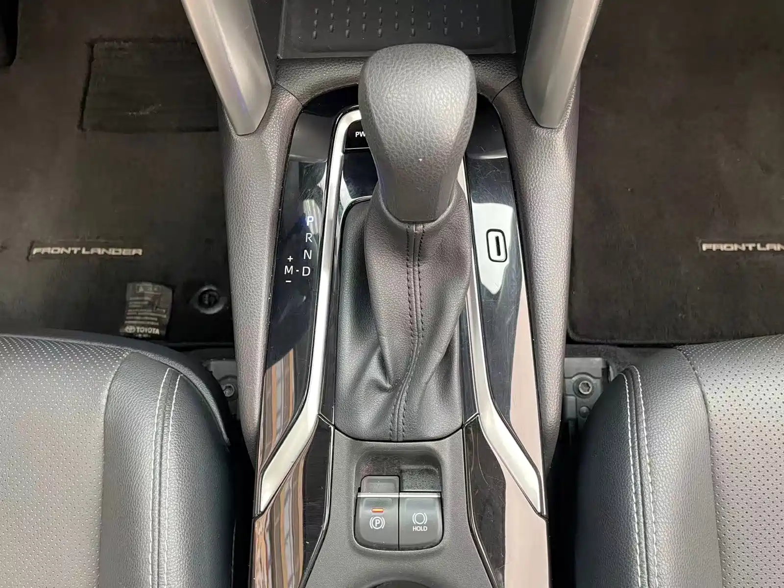 Photo 23 - Toyota Frontlander