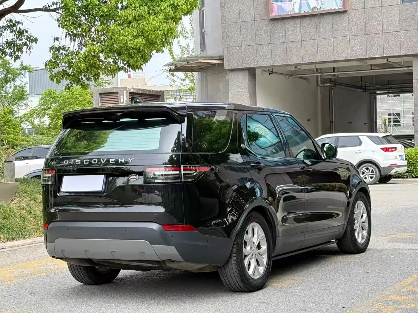Фото 5 - Land Rover Discovery