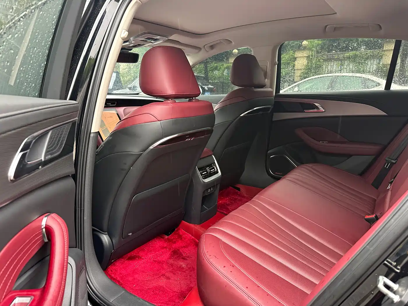 Hongqi H5 2024 2.0T Automatic Smart Connect Flag Enjoy Edition фото 7