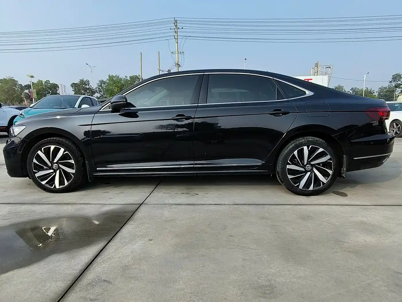 Volkswagen Passat 2022 330TSI Starlight Elite Edition фото 8