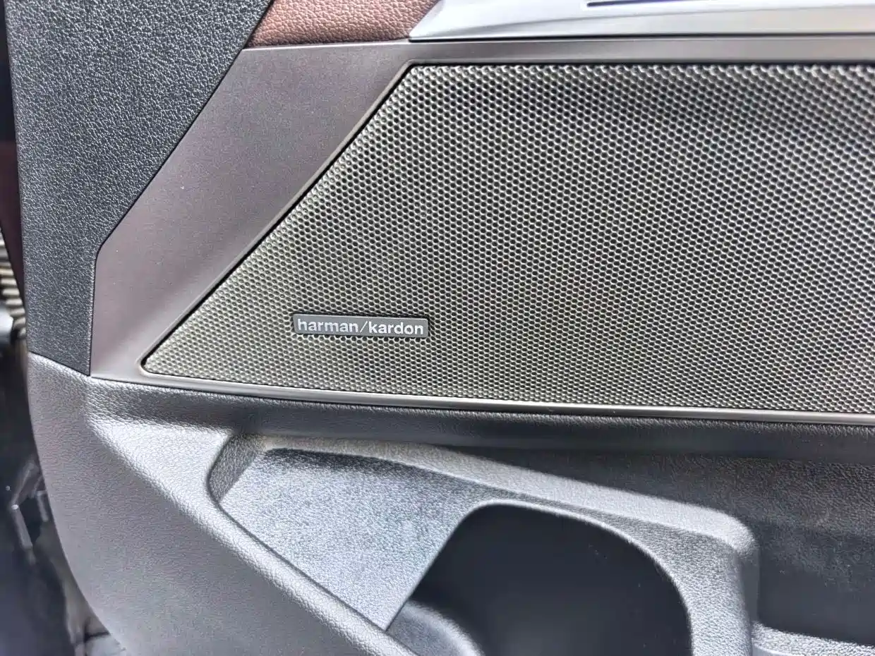 BMW 3 Series 2020 330i M Sport Blackout Package фото 5