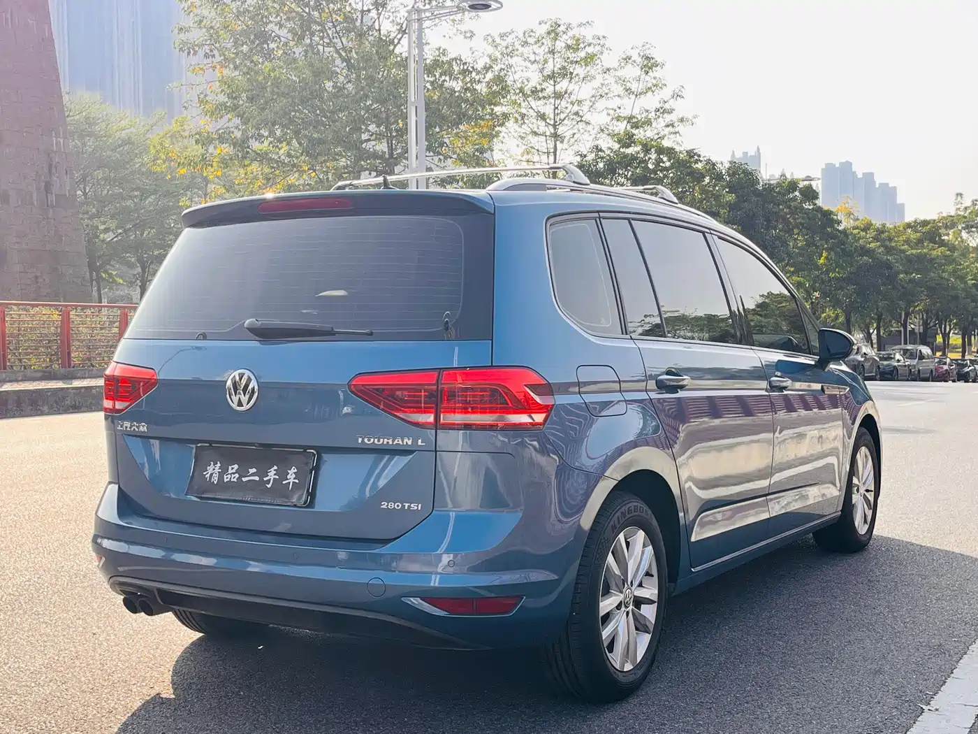 Volkswagen Touran 2018 Touran L 280TSI DSG Comfort Edition 7-seater China VI фото 15