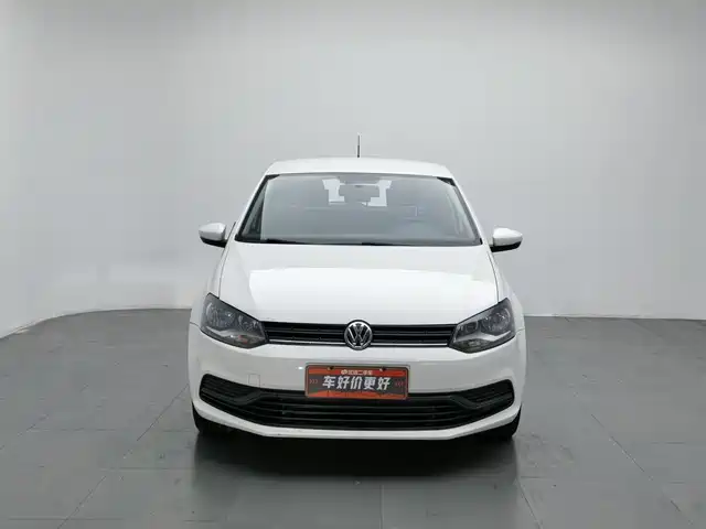 Volkswagen Polo 2016 1.4L Manual Trend — фото 3