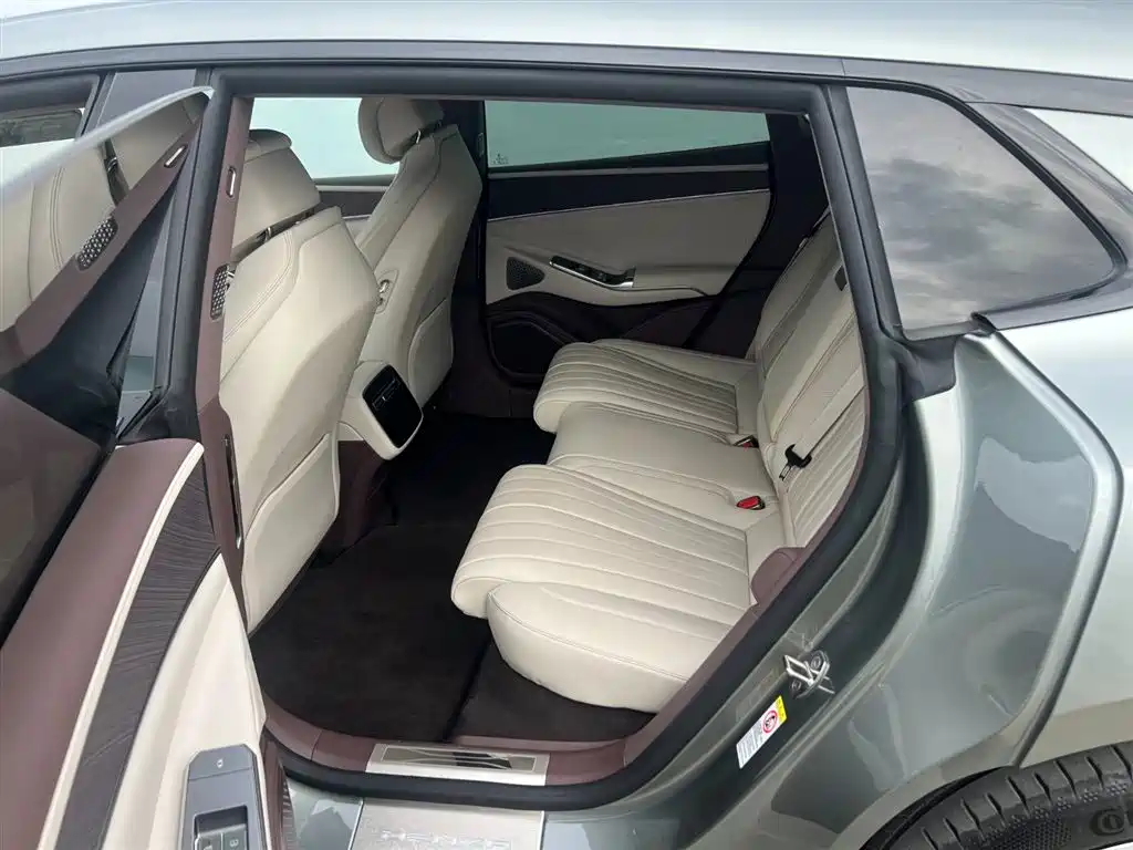Denza Z9GT 2024 Model 1100 AWD Max Edition фото 8