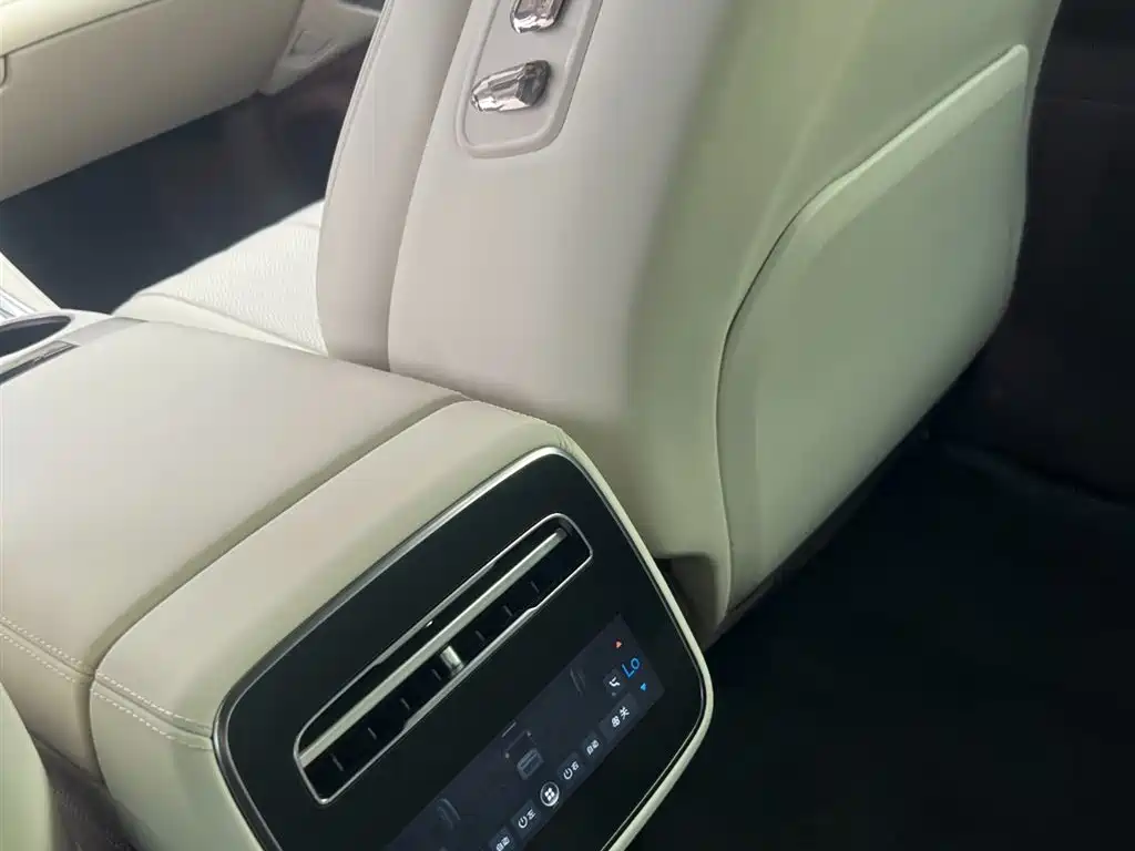 Denza Z9GT 2024 Model 1100 AWD Max Edition фото 13