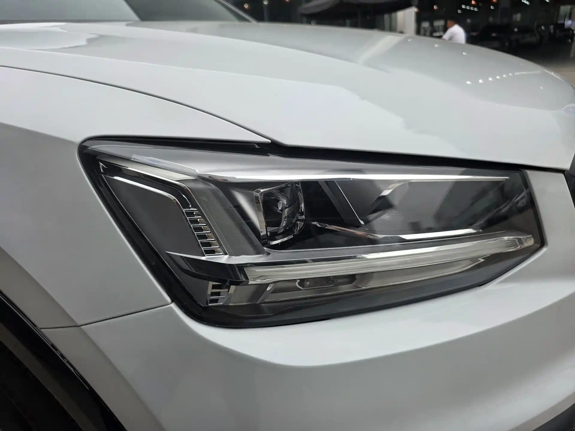 Photo 22 - Audi Q2L