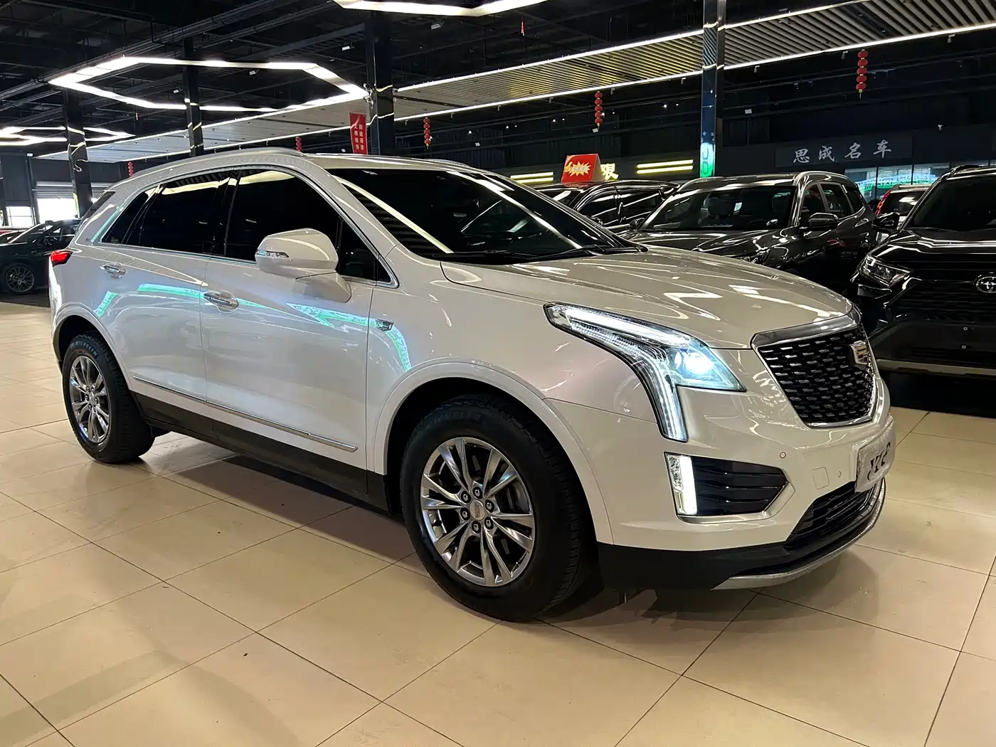 Cadillac XT5 2020 28T Luxury Model фото 2