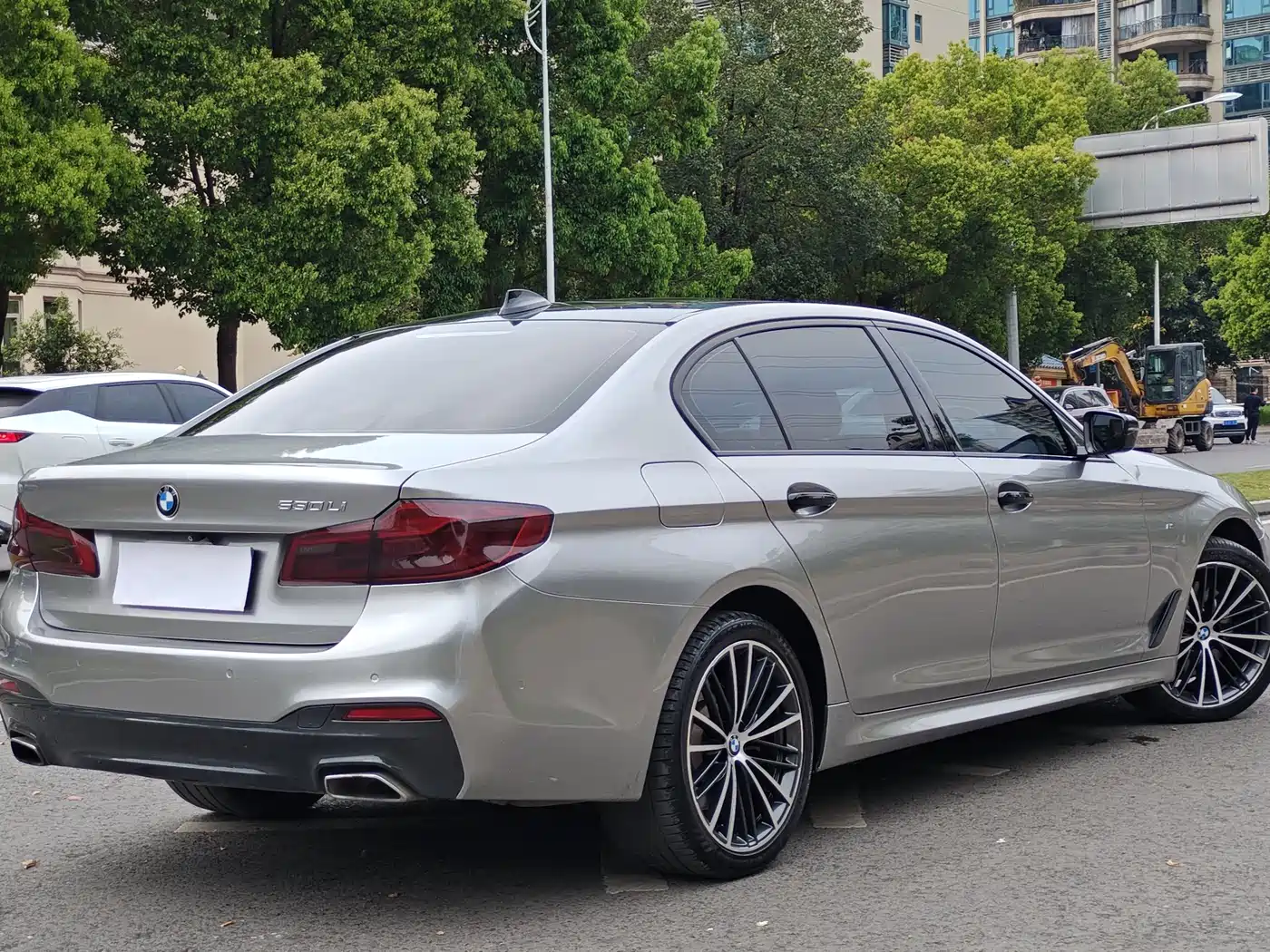 BMW 5 Series 2018 Facelift 530Li Leading M Sport Package фото 9