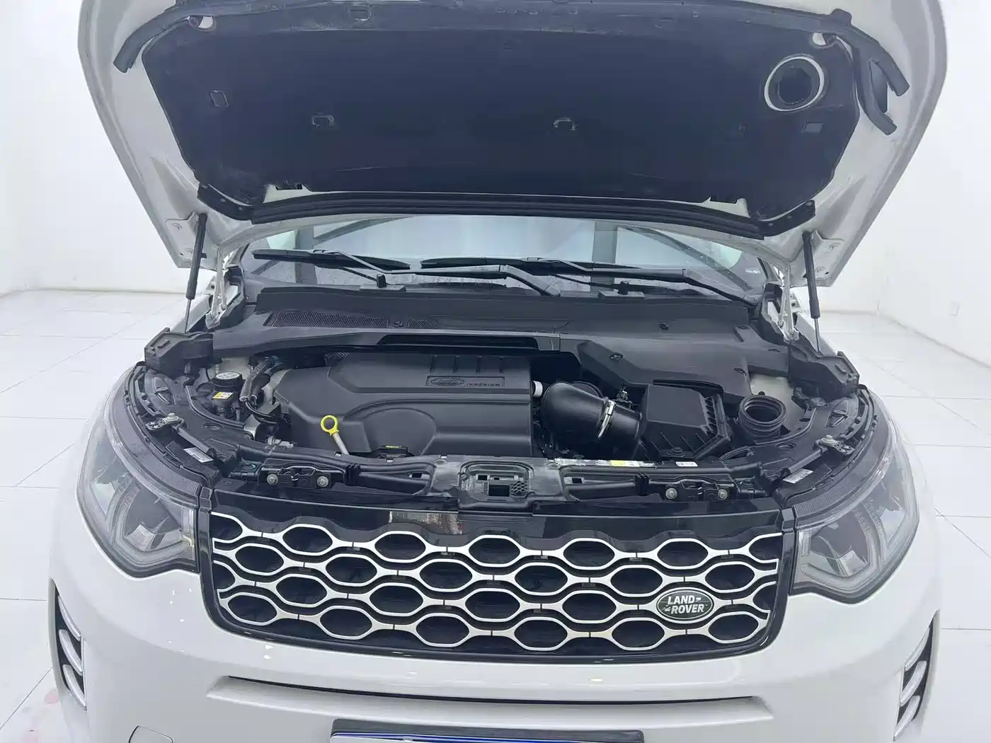 Land Rover Discovery Sport 2024 Performance Technology Edition фото 16