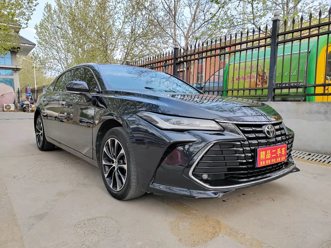 Toyota Avalon 2023 2.0L Luxury Edition фото 3