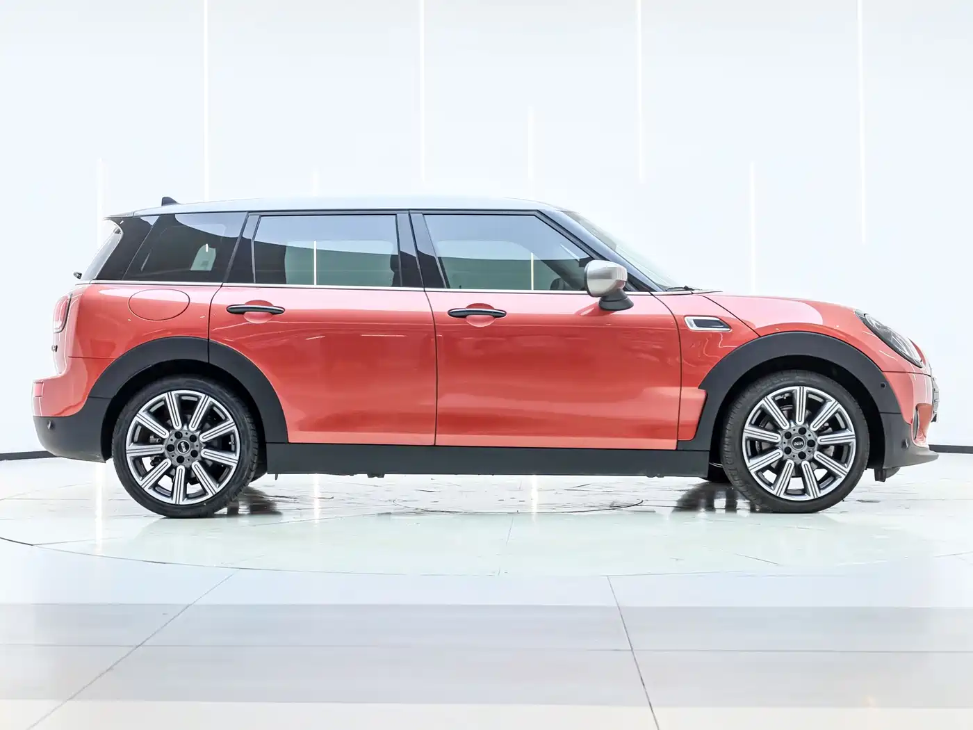 صورة 7 - MINI CLUBMAN