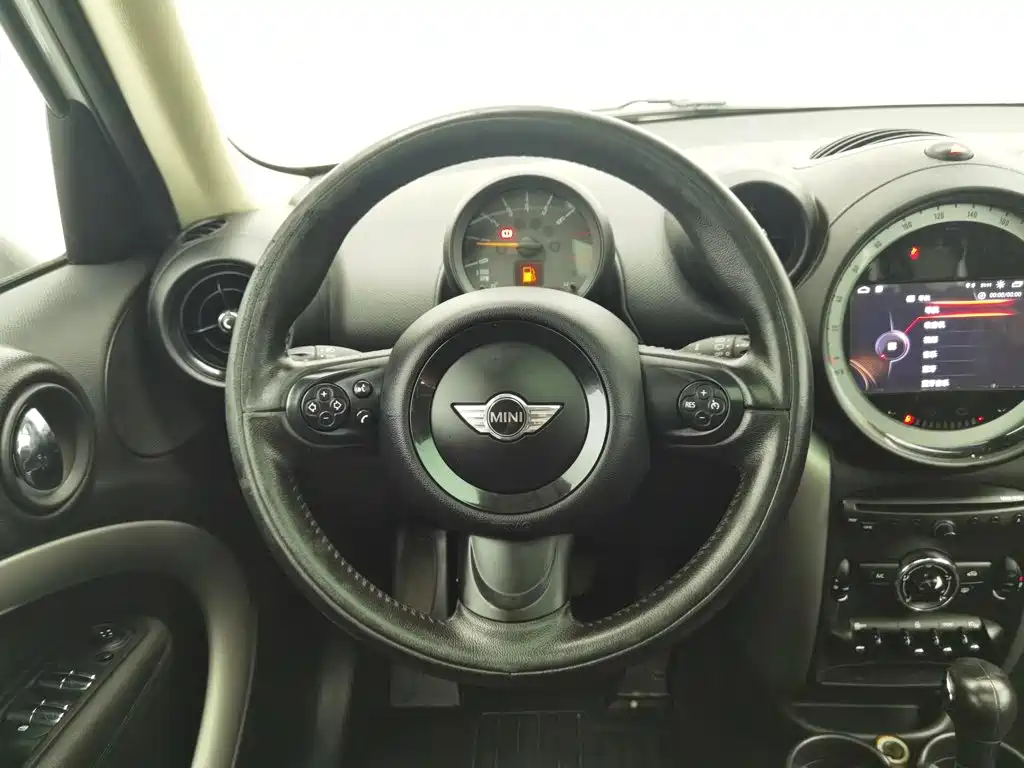 Photo 11 - MINI COUNTRYMAN