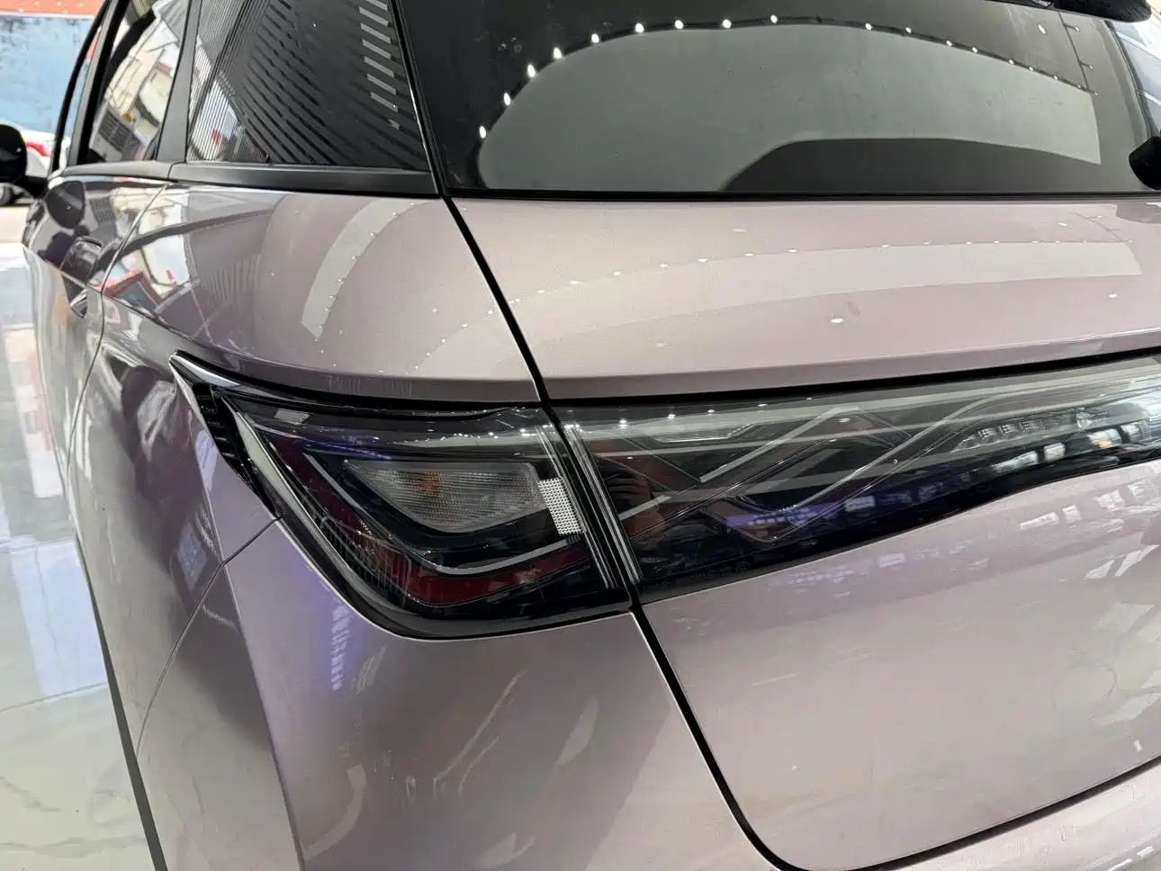 BYD Dolphin 2024 Glory Edition 420km Fashion Edition фото 24