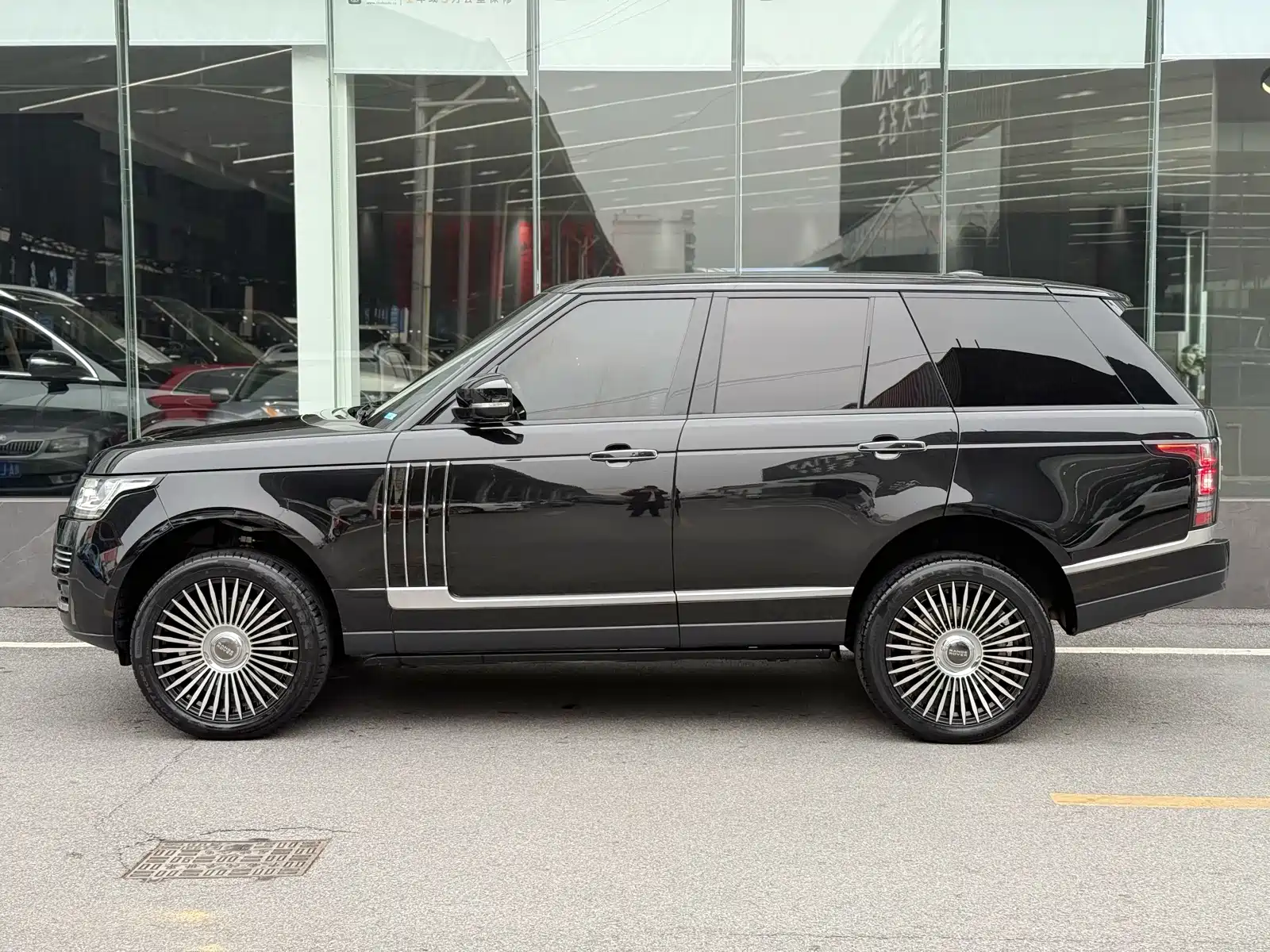 صورة 4 - Land Rover Range Rover
