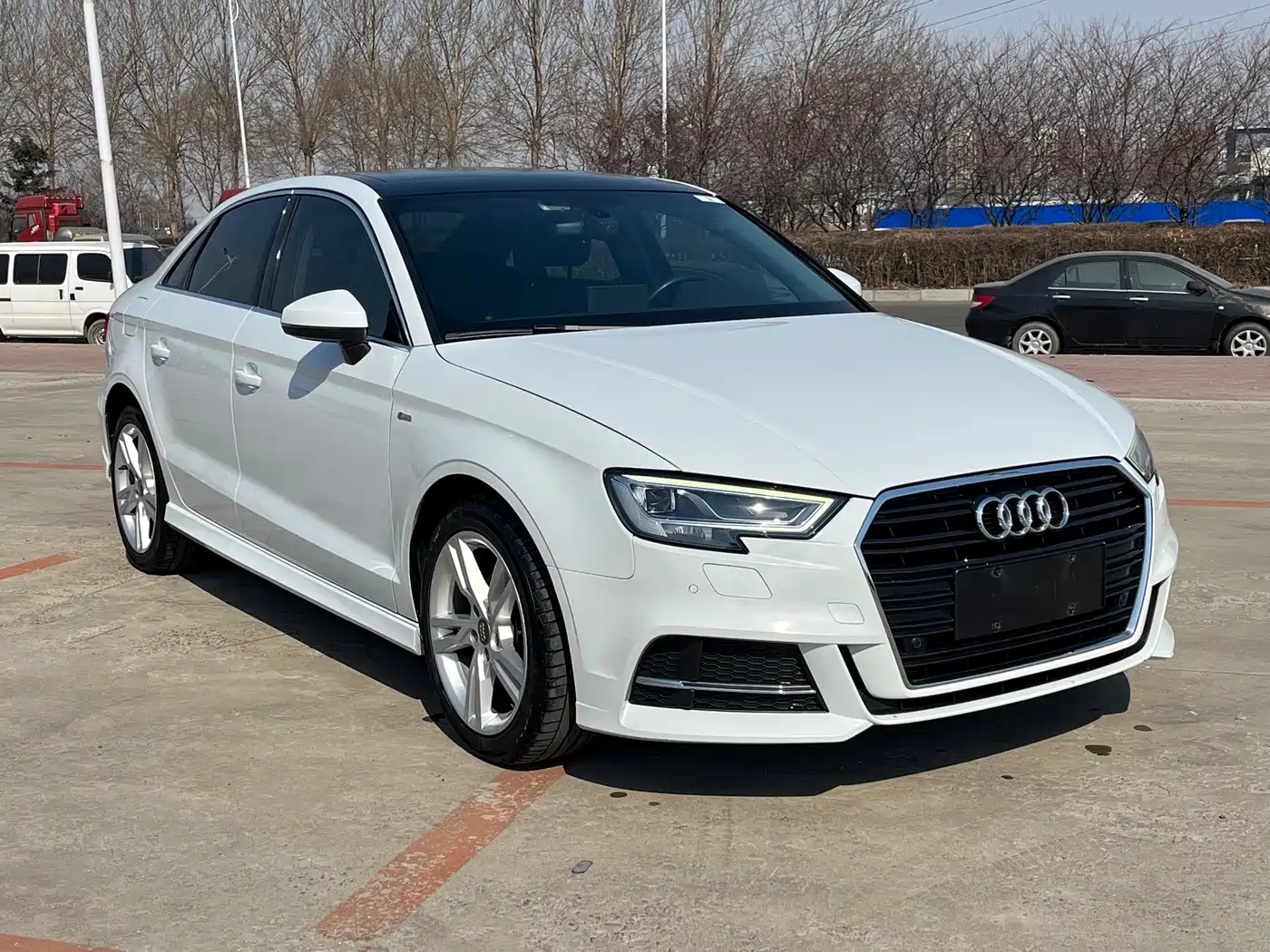Audi A3 2019 Limousine 35 TFSI Fashion China V фото 3