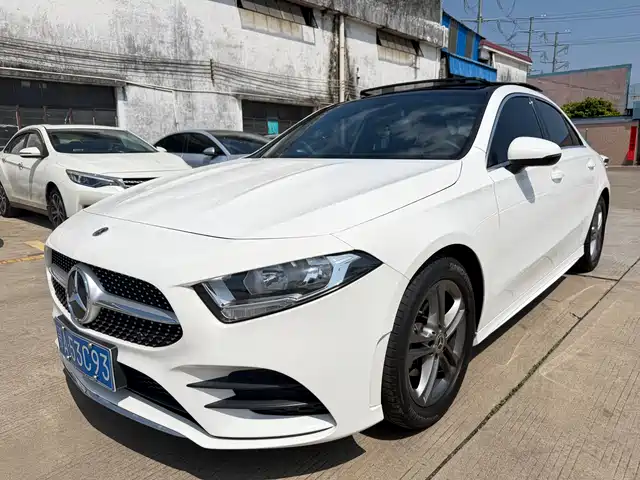 MERCEDES-BENZ A CLASS