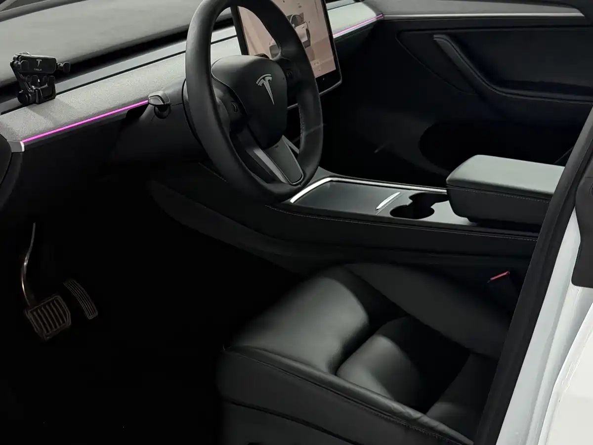 Фото 9 - Tesla Model Y