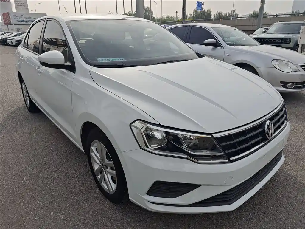 Volkswagen Jetta 2019 Dream Edition 1.4L Manual Fashion фото 5