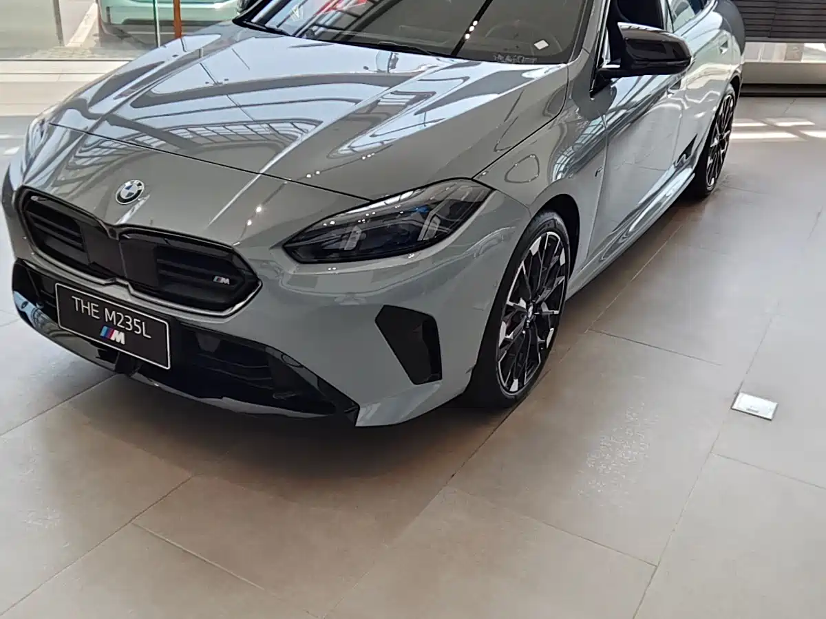 BMW M235L 2026 M235L фото 5