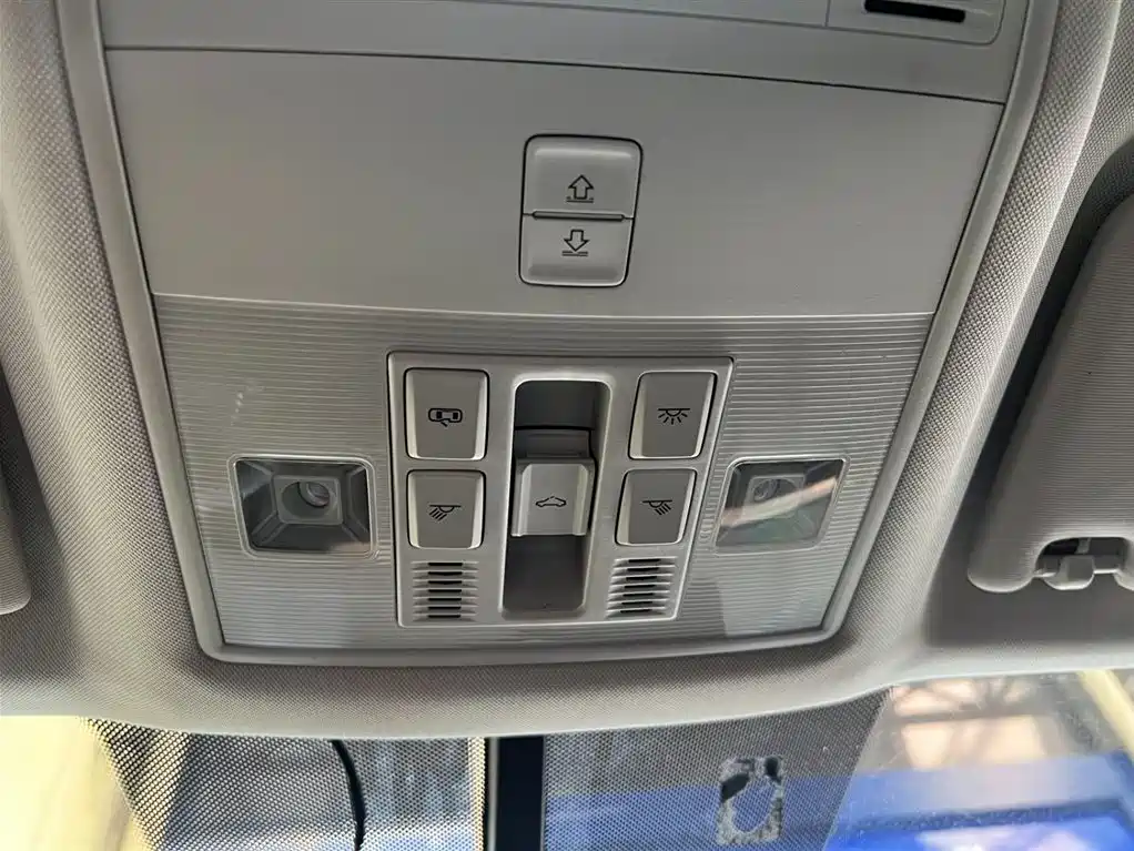 Volkswagen Tharu 2022 280TSI FWD Luxury Edition фото 15