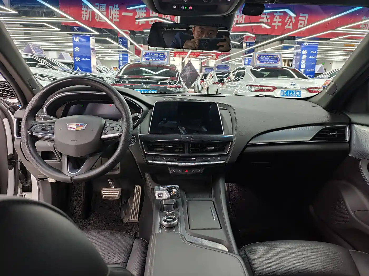 Cadillac CT5 2023 28T Prestige Style фото 5