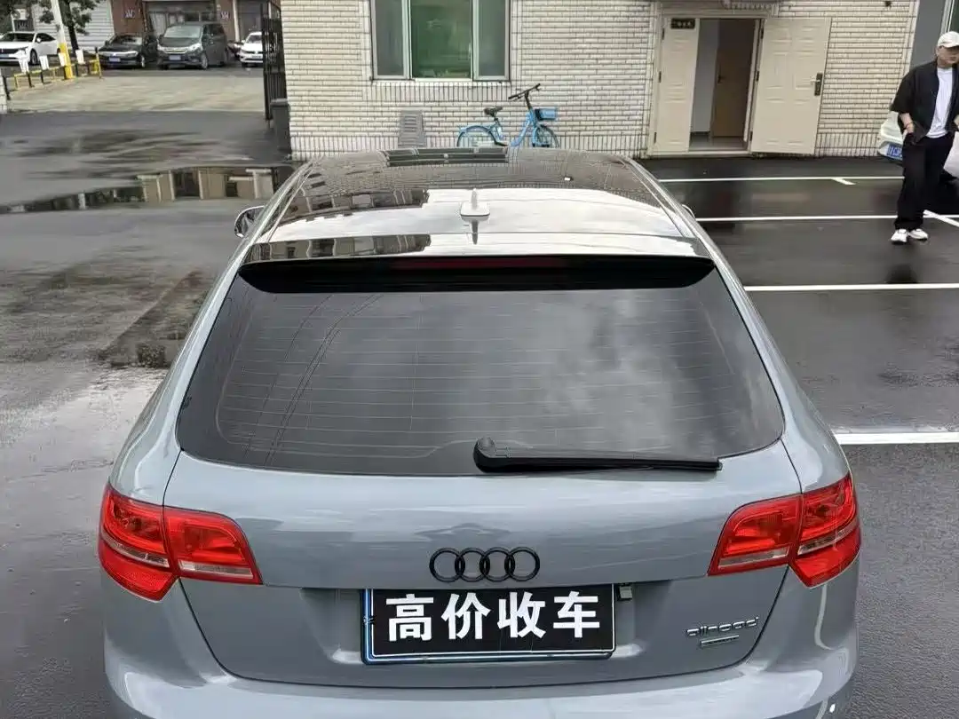 Audi A3 (Import) 2011 2010 Sportback 1.8T Luxury Model