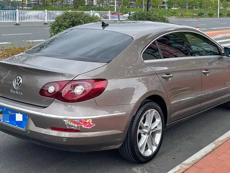 Volkswagen FAW-Volkswagen CC 2011 2.0TSI Supreme фото 6