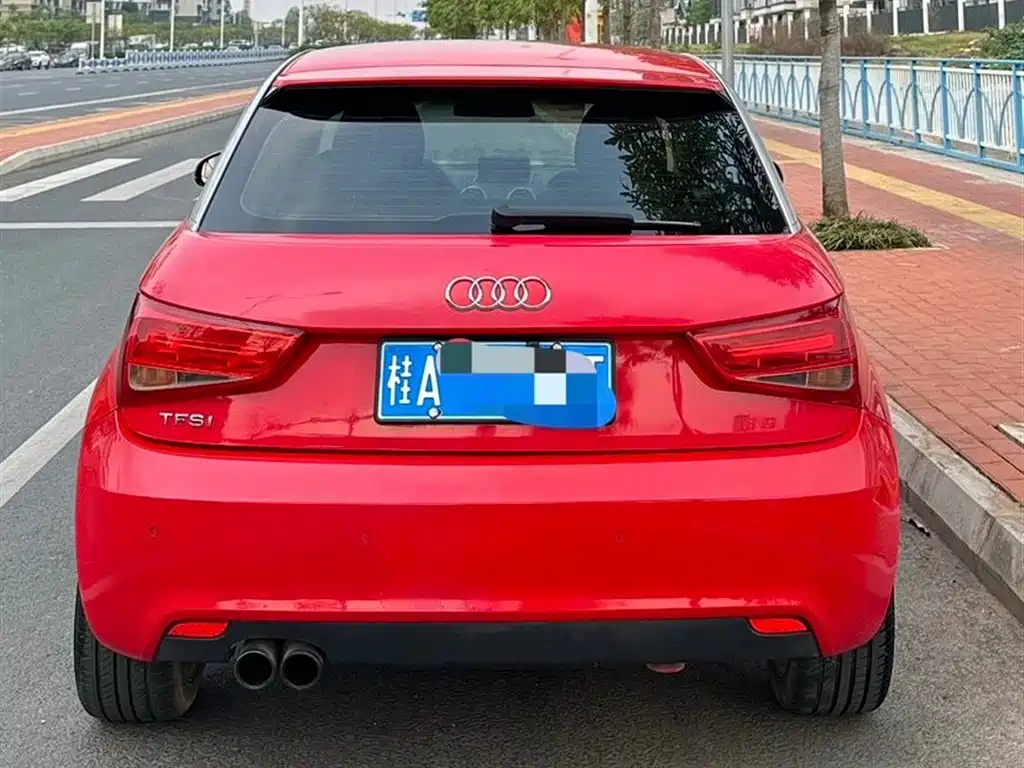 Audi A1 2012 1.4 TFSI Ego фото 5
