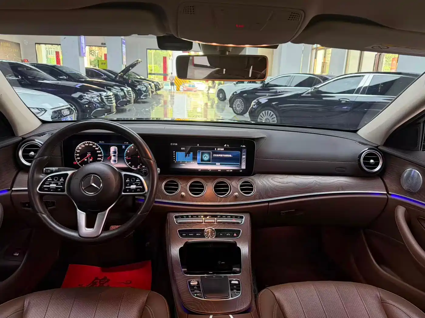 Mercedes-Benz E-Class 2019 E 300 L Luxury фото 6