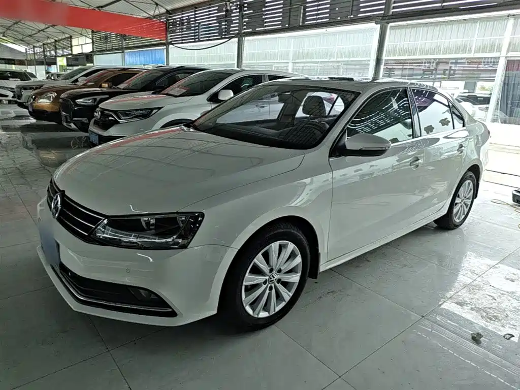 Volkswagen Sagitar 2014 1.4TSI Automatic Luxury фото 2