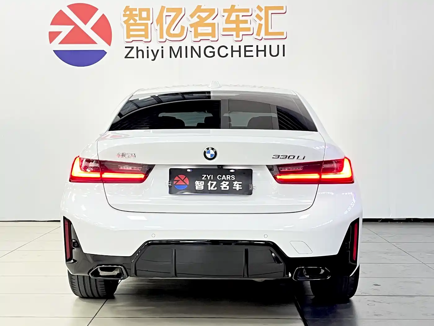BMW 3 Series 2025 330Li M Sport Night Edition фото 14