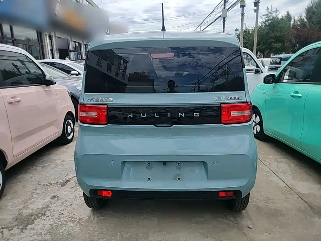Фото 6 - Wuling Motors Hongguang MINIEV