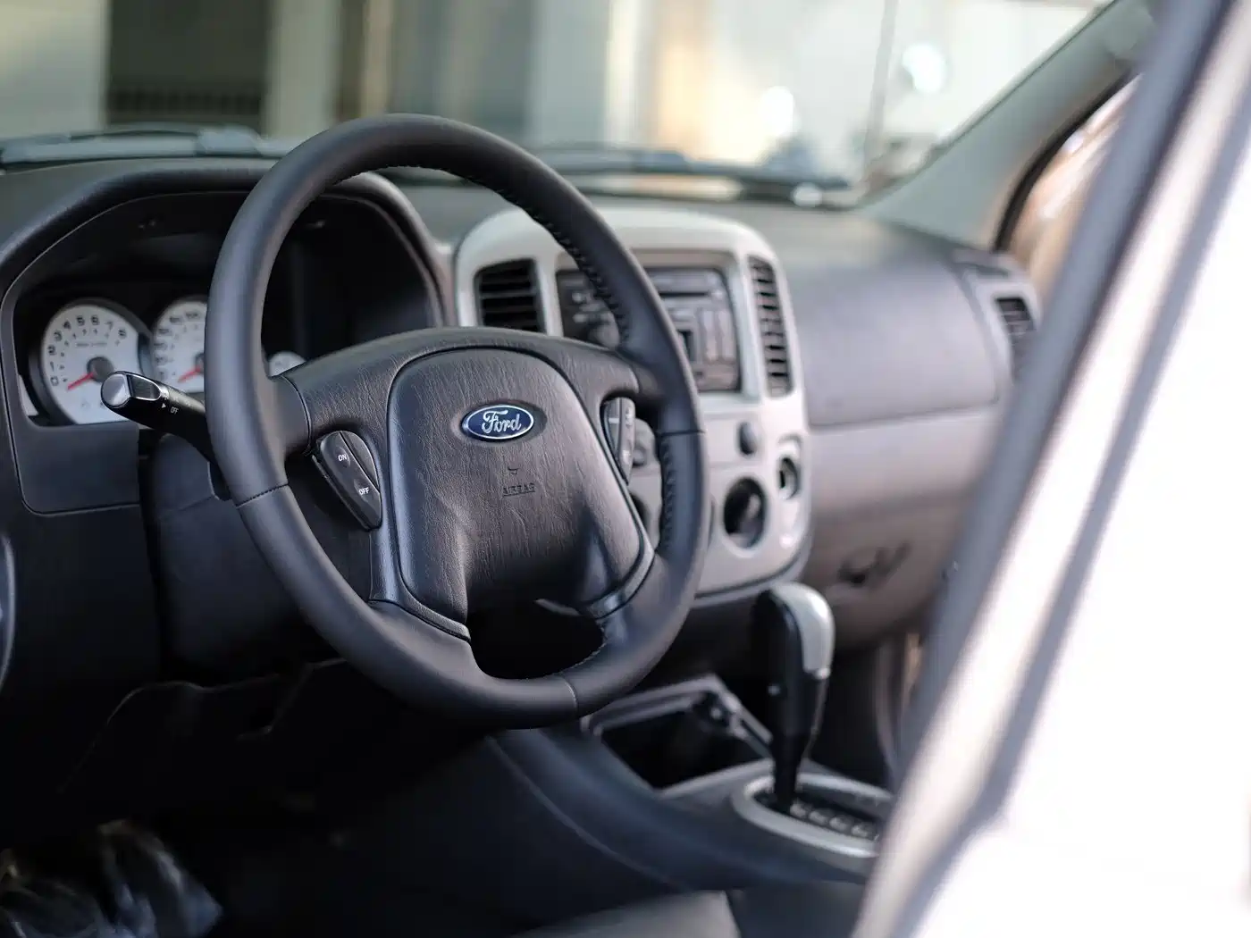 Ford Escape (Import) 2007 2005 3.0 AT