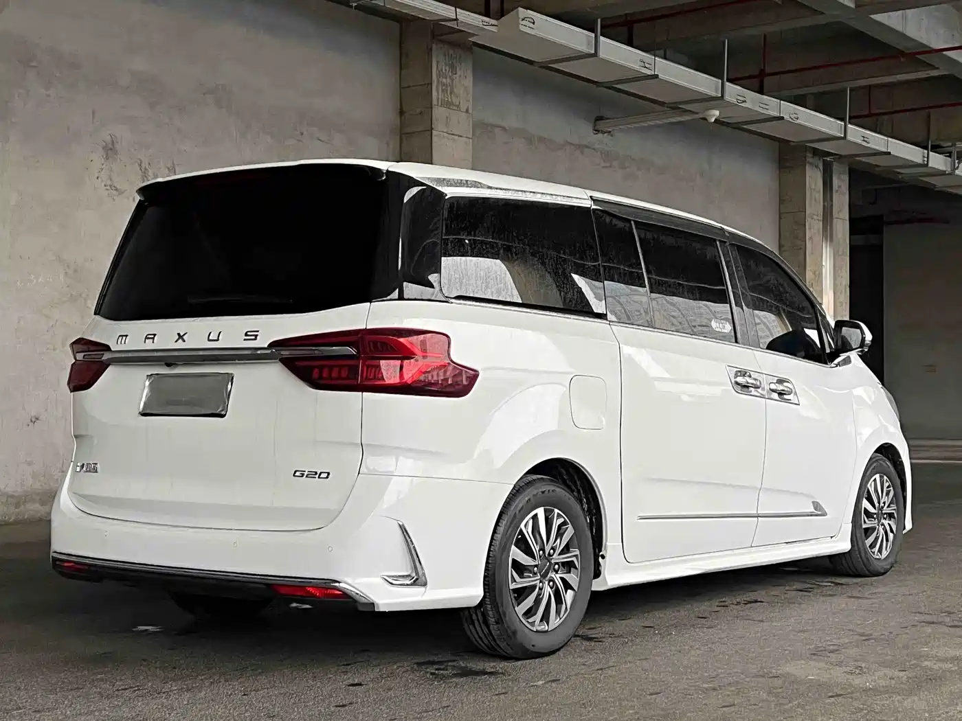 SAIC Maxus Maxus G20 2023 PLUS 2.0T Diesel Automatic Luxury Touring Edition фото 4