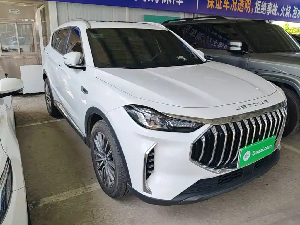 Jetour X70 PLUS 2025 2024 Champion Edition 1.5T DCT Champion MAX 7-Seater