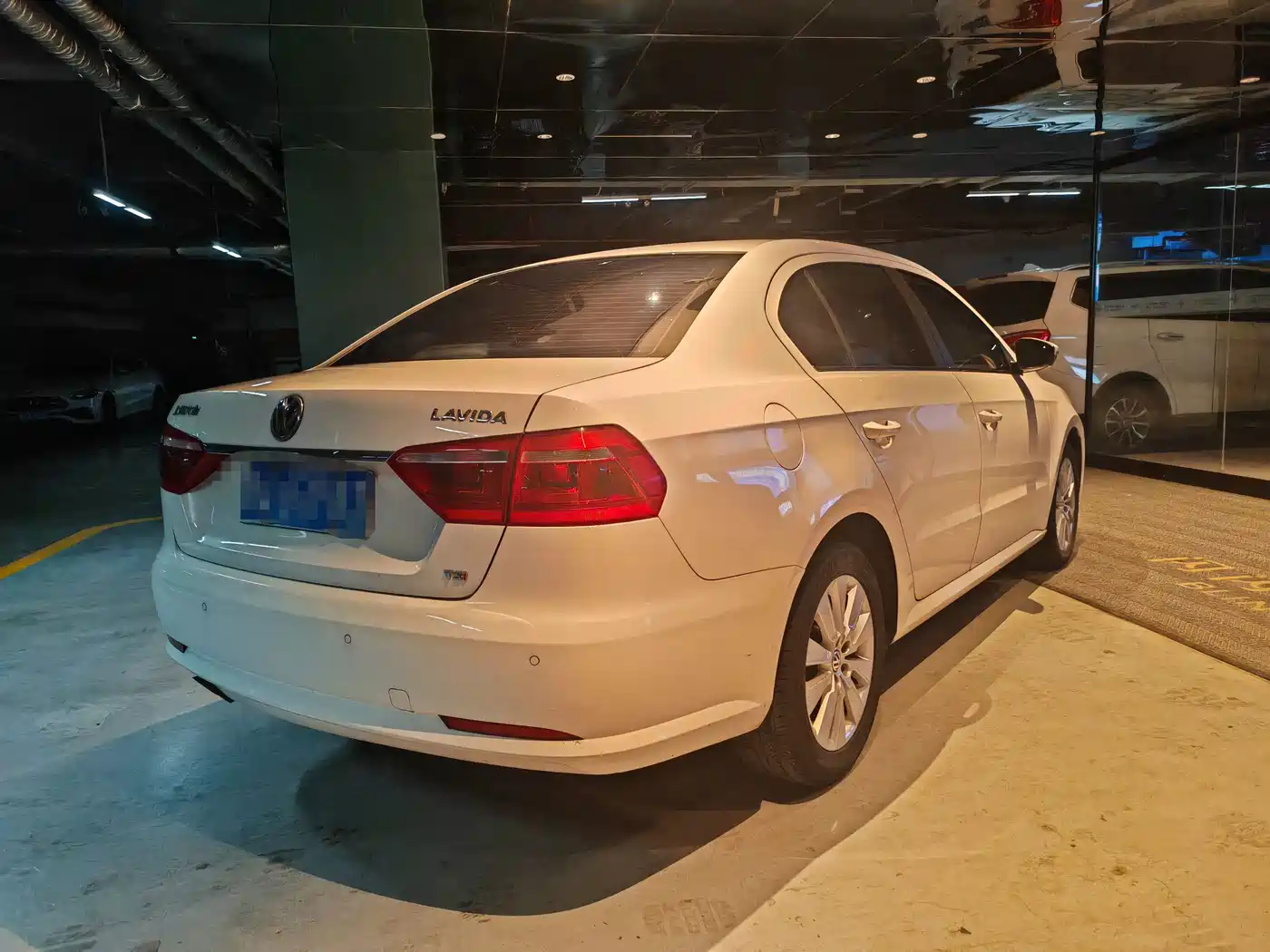 Фото 6 - Volkswagen Lavida