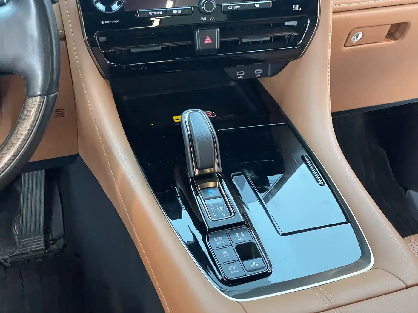 Toyota Vellfire 2024 Crown Hybrid 2.5L Premium Edition фото 27