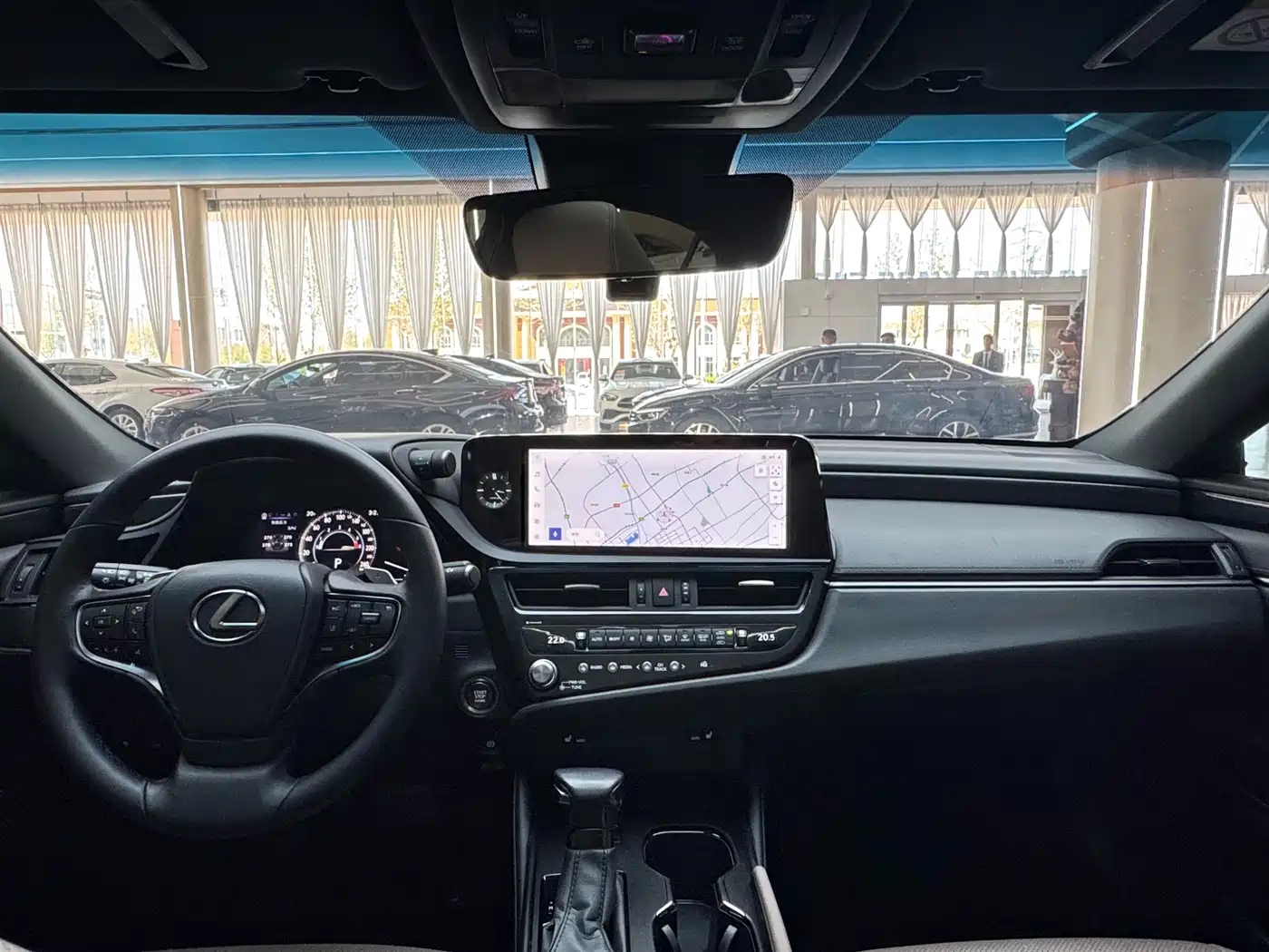 Lexus ES 2023 200 Excellence Edition фото 15