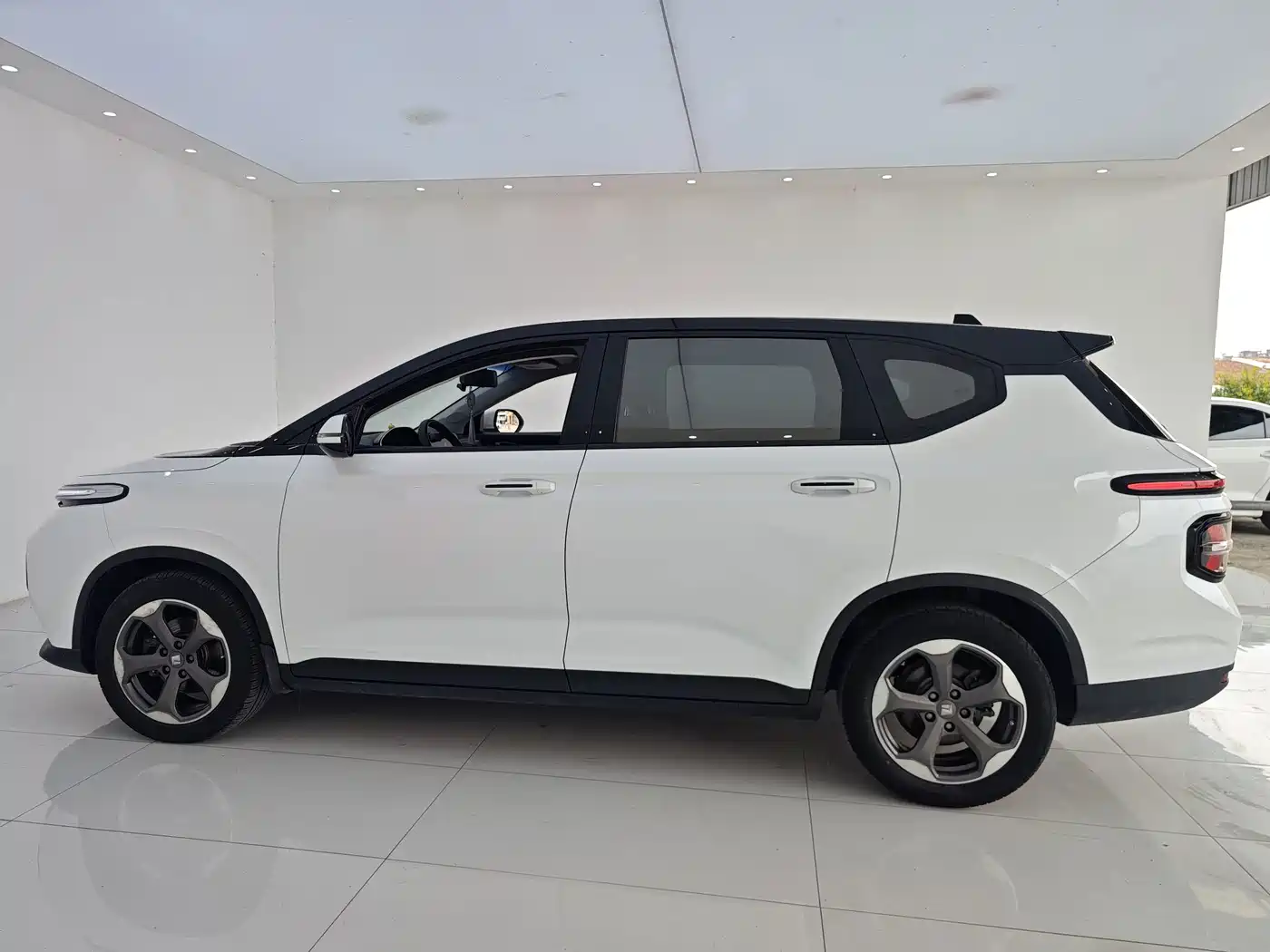 Baojun RM-5 2020 2019 1.5T CVT 24-hour Online Luxury 7-seater